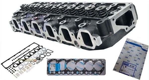 Nissan TD42 Turbo assembled cylinder head kit